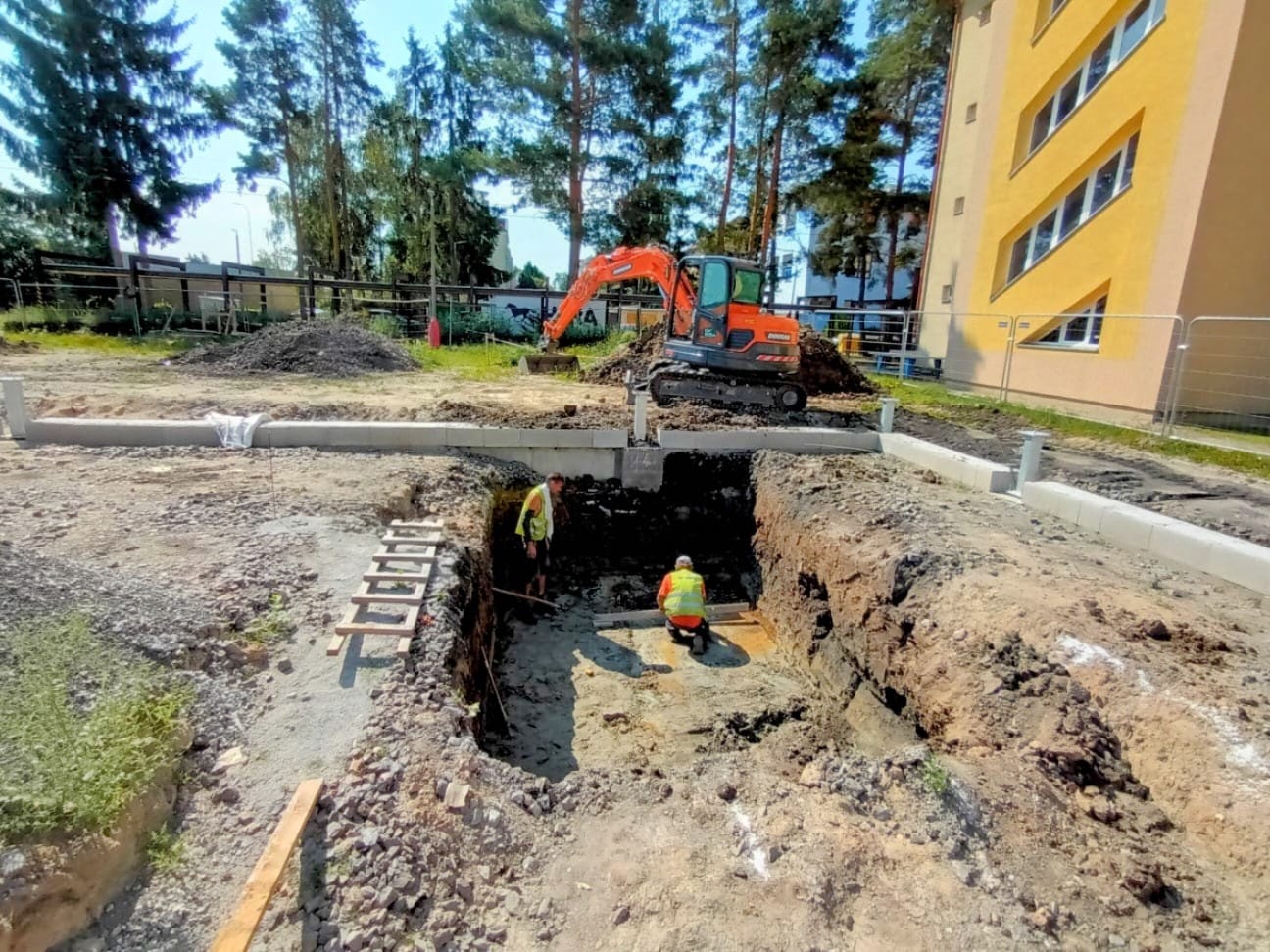 Zemní práce pro základové desky - subdodávka jižní Čechy